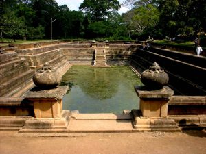 Anuradhapura_Kuttam-Pokuna