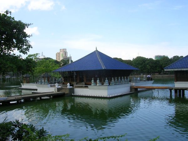 Lake Beira - Things to do in Colombo with kids