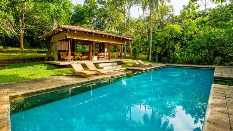 be away from the noise and enjoy the nature in this secluded and scenic villa