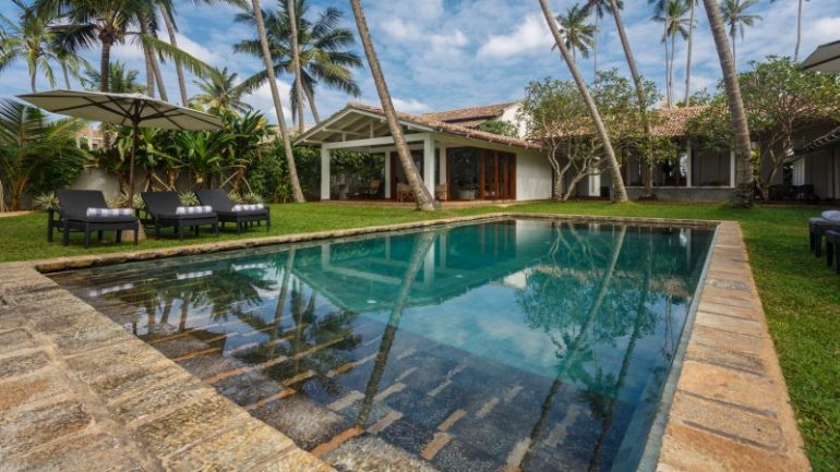perfect location and stunning view, this 5-bedroom tropical villa is the perfect choice for a memorable escape